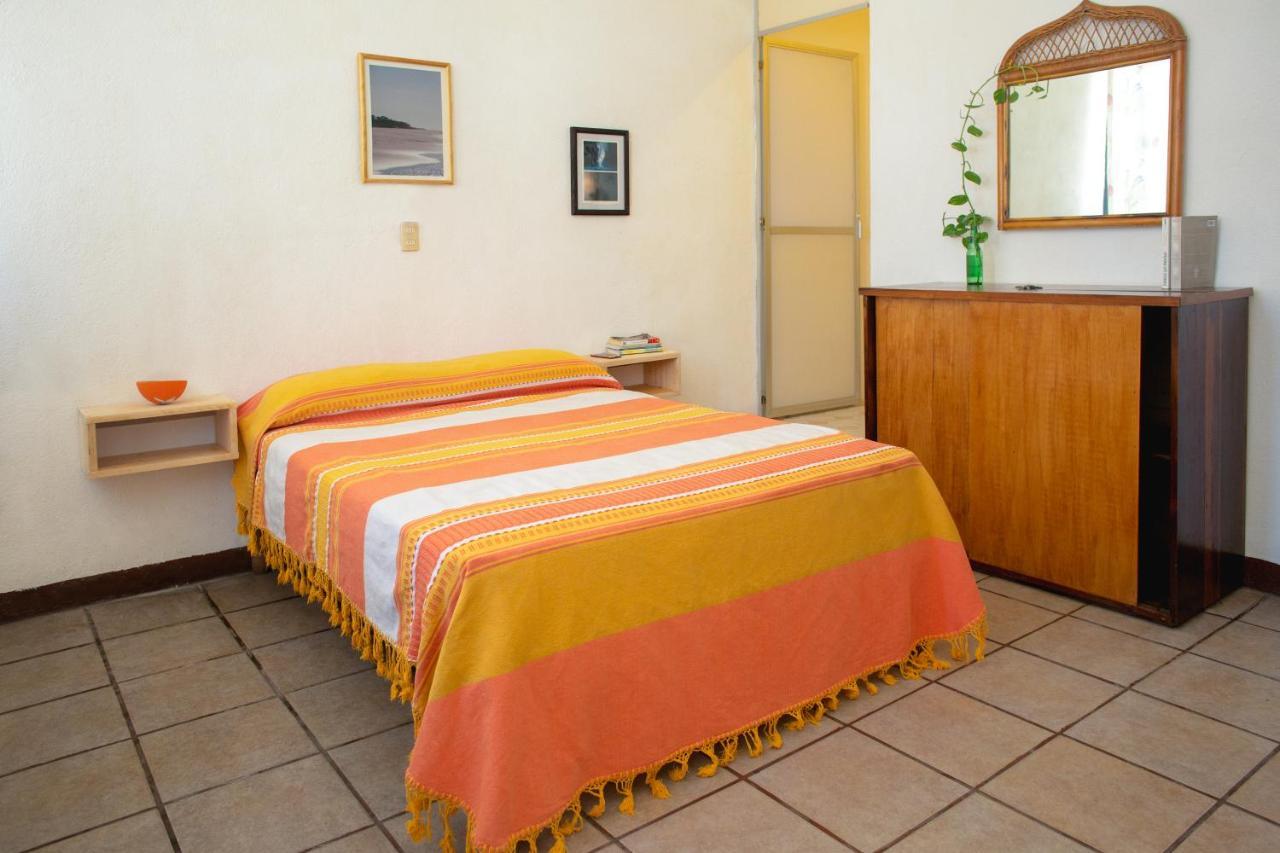 Residencia Artistica Hostel Puerto Escondido  Exterior photo
