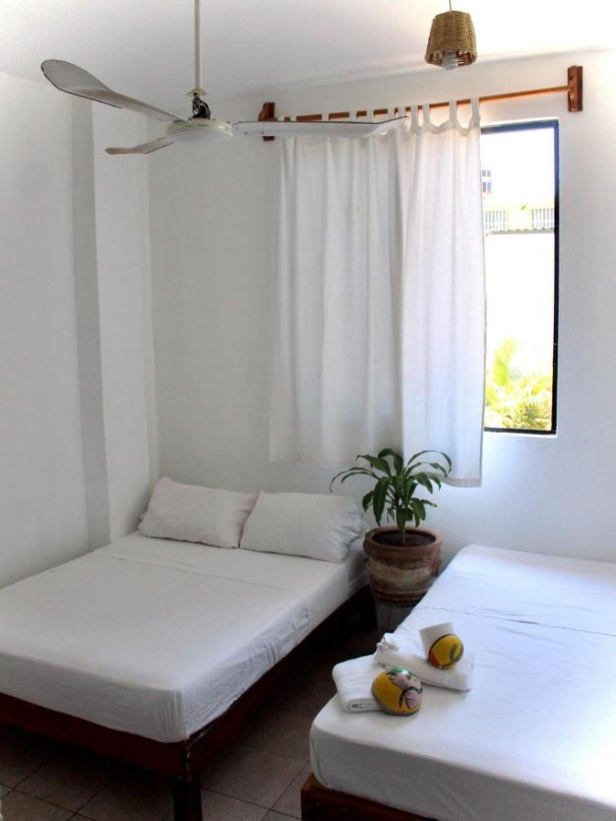 Residencia Artistica Hostel Puerto Escondido  Exterior photo