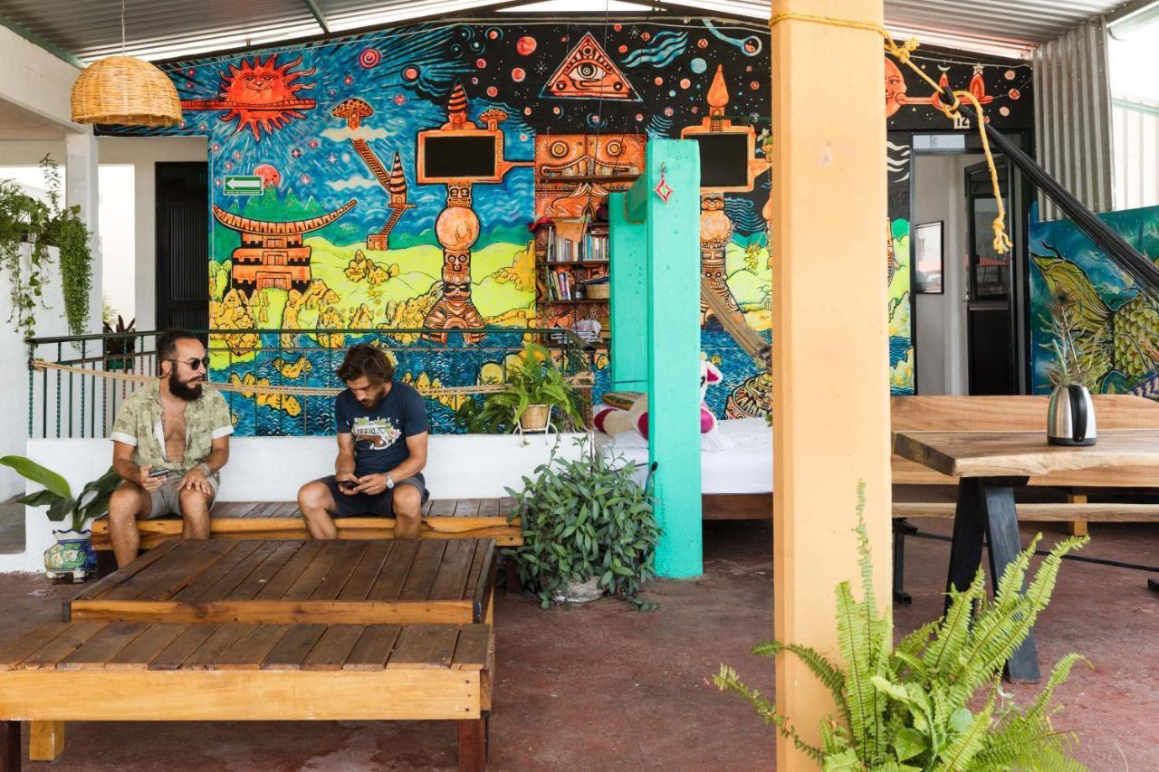 Residencia Artistica Hostel Puerto Escondido  Exterior photo