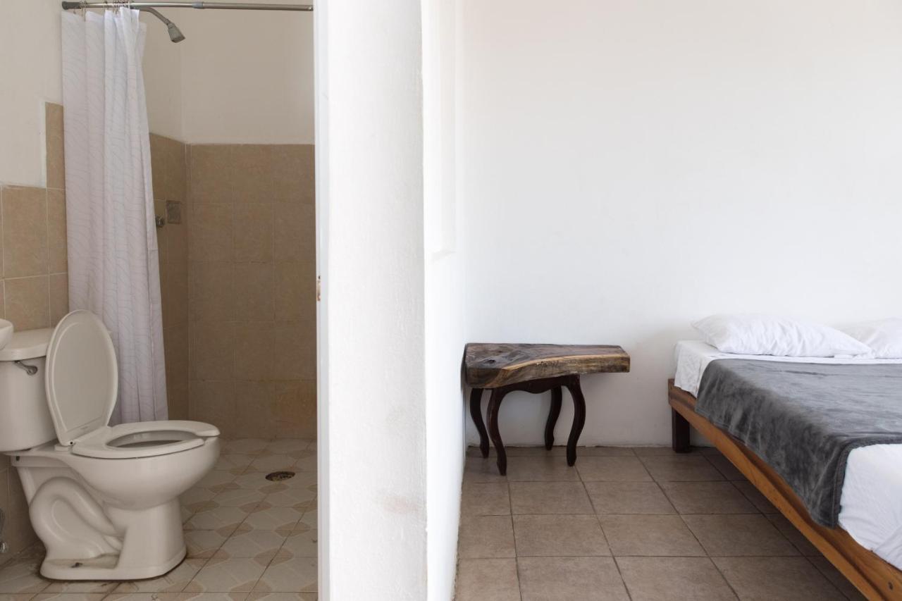 Residencia Artistica Hostel Puerto Escondido  Exterior photo